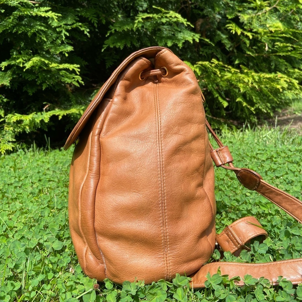 🤎 Tignanello Natural Leather Hobo Drawstring Bucket Bag – Gold Hardware